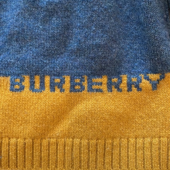 100% Cashmere Burberry sweater - Picture 2 of 3